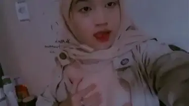 Bokep Jilbab SMP Cantik Pamer Nenen